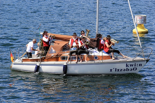 综合来看 综合来看